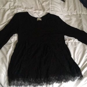 Women’s long sleeve top